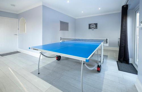 Staines House | Stanwell Moor Haven At Heathrow
