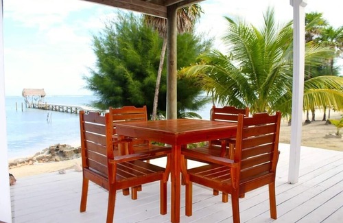 Roatan House | Starfish Beach House, On The Ocean's Edge