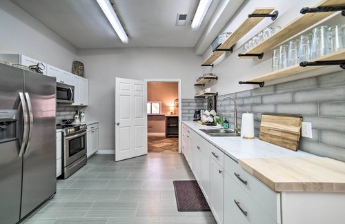 Starkville House | Starkvegas Clubhouse ~ 2 Mi to MSU Campus!