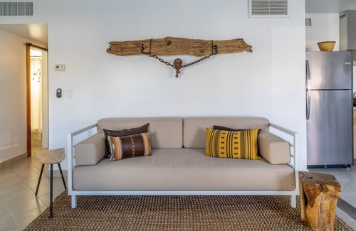 Desert Hot Springs Apartment | Starlit Nights Getaway w/Soaking Tub