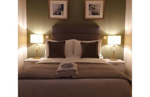 Sligo House | Station Lodge