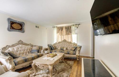 Ellendale House | Stay and Play in Memphis Family Home with Yard!