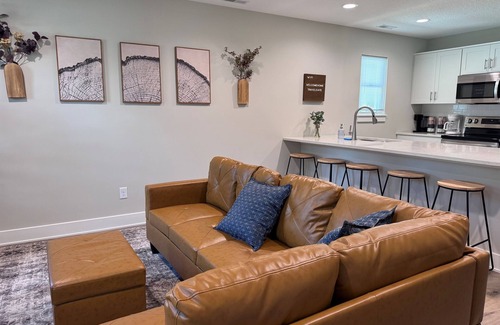 Saint Marys  Allen County House | Stay at The Fort! 2 Homes perfect| Gatherings for Teams| Reunions| Families