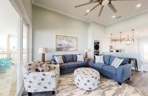 Dauphin Island House | Stay AWhile