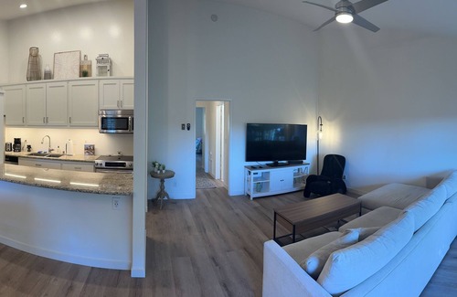 South Redondo Condo | Stay by the beach in this sun drenched, newly remodeled unit! Pet Friendly.