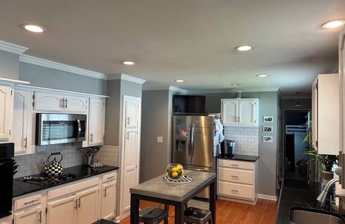 Wooded Estates House | Stay Close: Renovated Football Retreat!