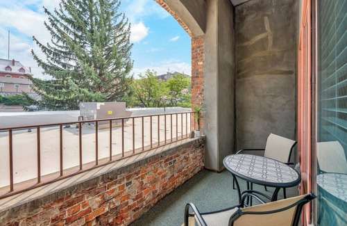 Helena Apartment | Stay Cozy in Downtown Helena – Your Home Base Awaits