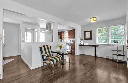 Omaha House | Stay in a charming 2-bedroom house in Omaha with WiFi, AC, and a peaceful vibe.