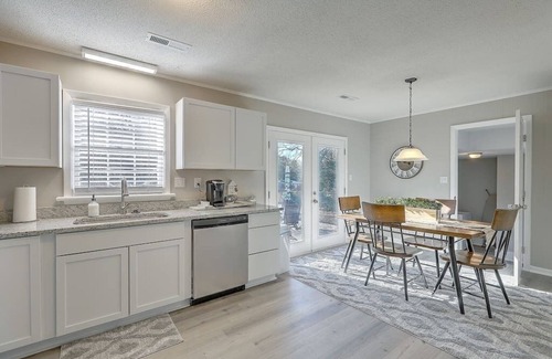 Goose Creek House | Stay near all Chas attractions, quiet comfort with fenced yard!