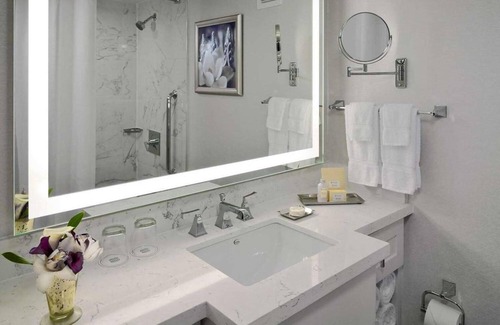 French Quarter Resort | Stay Next to Jackson Square! Pet-friendly Room! Pool Available!