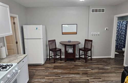 La Porte Apartment | Stay on State 2 bed
