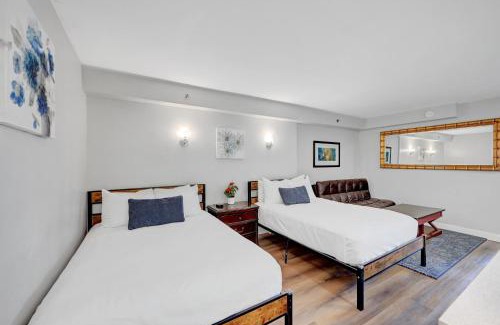 Las Vegas Strip Apartment | Stay Together in Style - 1 Bedroom Apartment with View 656