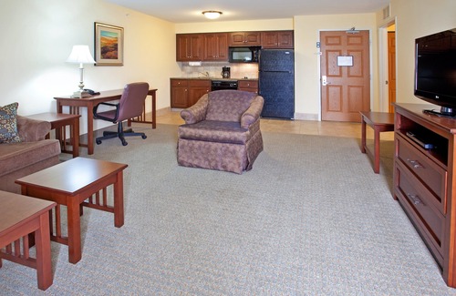 Elkhart Hotel | Staybridge Suites Elkhart by IHG