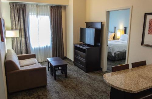 Minot Hotel | Staybridge Suites Minot by IHG