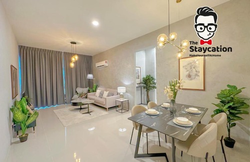 Kuching Apartment | Staycation Homestay 31 Skyvilla Condominium near MJC