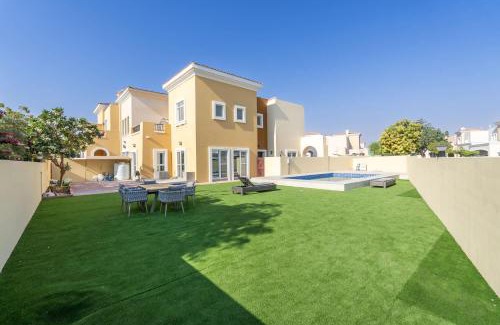 Arabian Ranches Villa | StayShort - Luxury 4BR Villa-Al Reem 3-Perfect Family Getaway
