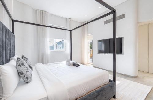 Arabian Ranches Villa | StayShort - Luxury 4BR Villa-Al Reem 3-Perfect Family Getaway