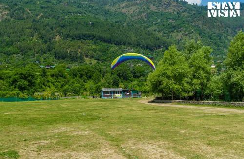 Mohal Villa | StayVista at Amritalaya - Luxury Villa with Bonfire in Raison