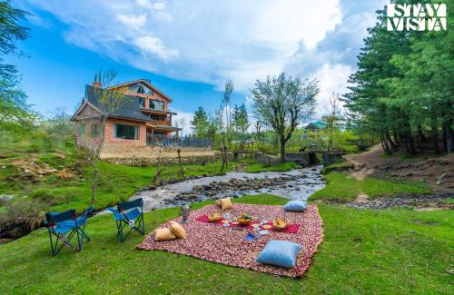 Srinagar Villa | StayVista at Swiss Chalet - Tangmarg with Gazebo & Lawn