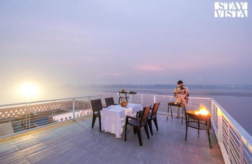 Varanasi Villa | StayVista at The Ganga House - Holy River Varanasi