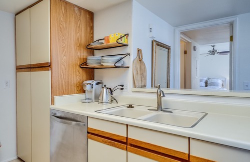 Camelback East Condo | Steal of a Deal for this Elegant Condo!