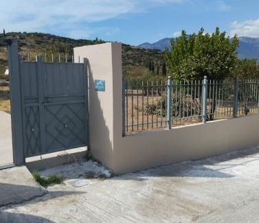 Distomo-Arachova-Antikyra Apartment | Stellas guesthouse near Arachova