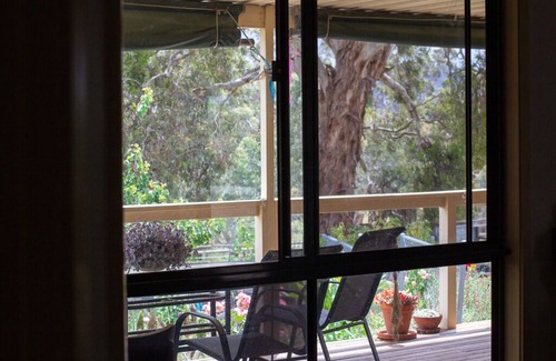 Lower Inman Valley Cottage | Step back into nature at Bonnie Brae Cottage