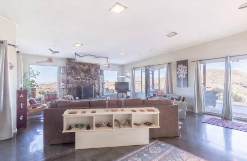 Joshua Tree Highlands Villa | Steph's Panorama Paradise-Nat'l Park minutes away