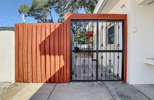 Indian Rocks Beach House | STEPS FROM THE BEACH, BEST LOCATION, 2 BDRM 2 BTH