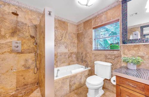 Birch Park Finger Streets House | Steps to Beach, Pool, Backyard Oasis, Game Room