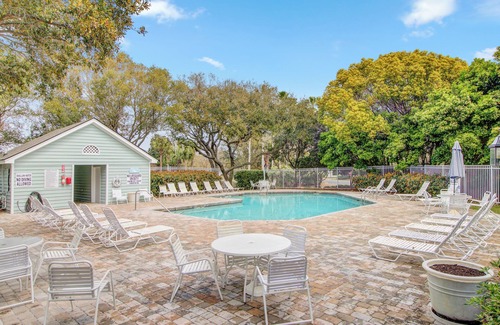 Pelican Bay House | Steps to Beach & Pool | Screened Porch | Pelican Bay 45 at Wild Dunes Resort