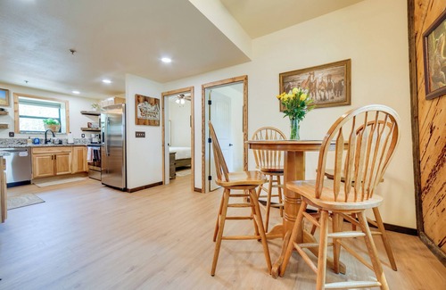 Virginia City House | Steps to C Street & Saloons! Virginia City Getaway