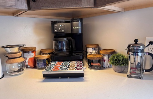 Loves Park House | Steps to Rock River + Arcade + Massage Chair + Firepit + Game Board Table