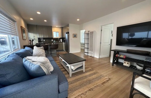 The Strand Cottage | Steps to the beach. Charming 2-bedroom 1 bath cottage in lovely Hermosa Beach