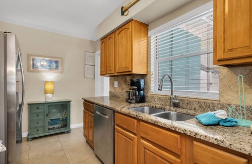 Ilexhurst House | Steps To The Beach, Private & Heated Pool, Renovated - Now Booking Summer/Fall!