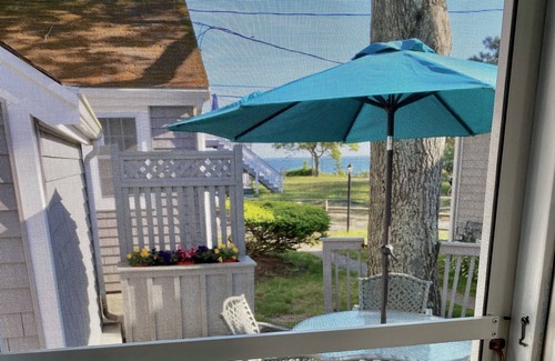 Hyannis Cottage | Steps to the Ocean! Perfect Location!