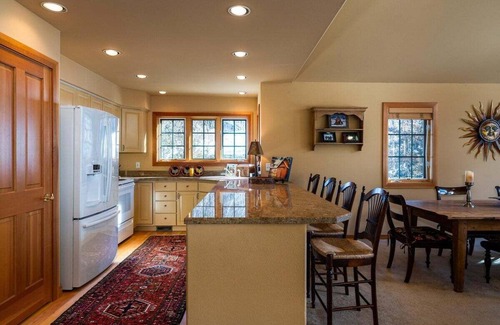 Warm Springs House | Steps to the Warm Springs Lift