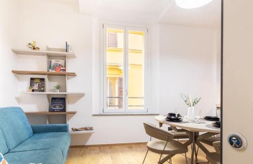 Old Town Apartment | Stile & Storia Vivi Modena da Corso Adriano