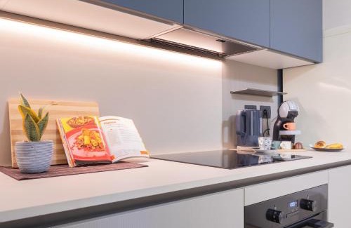 Old Town Apartment | Stile & Storia Vivi Modena da Corso Adriano