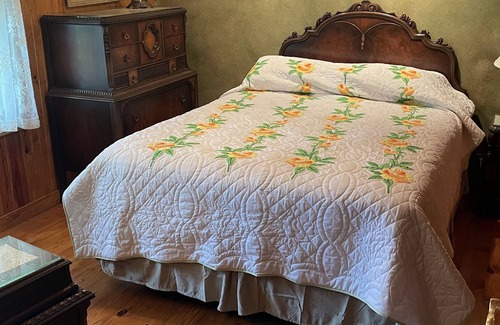 St. James House | Stone Gate Cabin on 80 acres