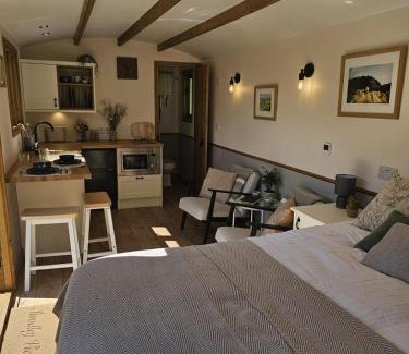 Lumbutts House | Stoodley View Shepherd Huts