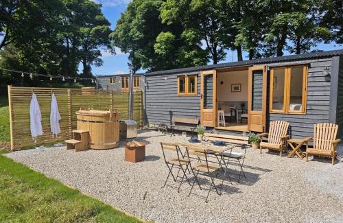 Lumbutts House | Stoodley View Shepherd Huts