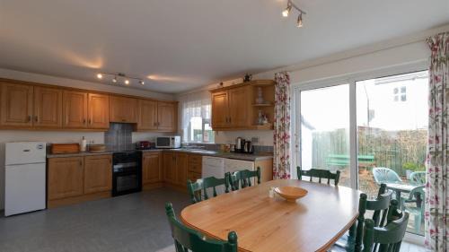Ballycastle House | Strand Cottages Ballycastle Seafront