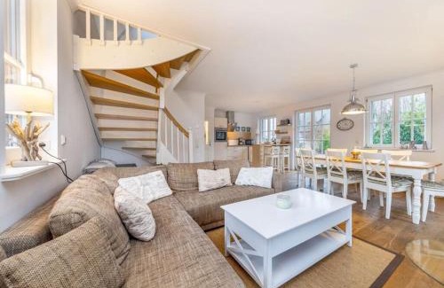 Glowe House | Strandgut Reethus Comfortable holiday residence