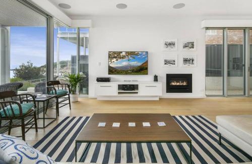 Port Elliot House | Strangeways Stays -Slps 10 4 Bdrm Oceanview