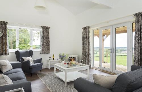 East Norton House | Strawberry Lodge