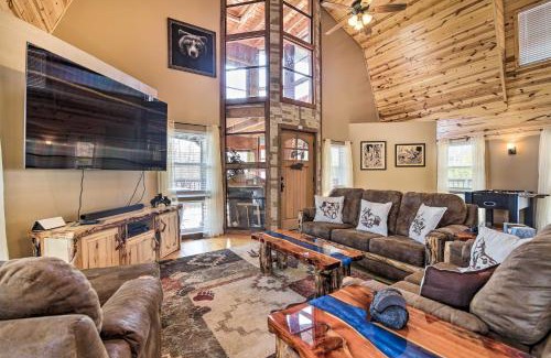 Kodak House | Strawberry Plains Cabin Private Pond and Game Room!