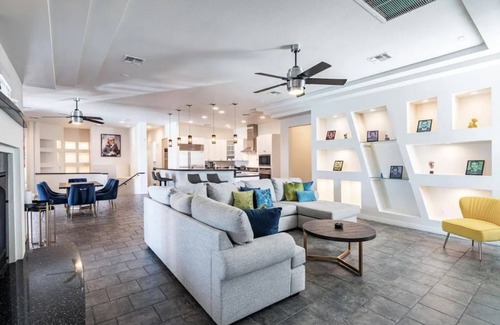 Spring Valley Villa | Strip View Oasis 8 min Strip/Allegiant * Pool/Spa