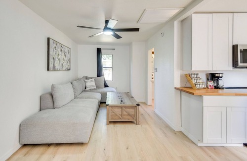 Daytona Beach Cottage | Stroll to Shore: Retreat w/Yard in Daytona Beach