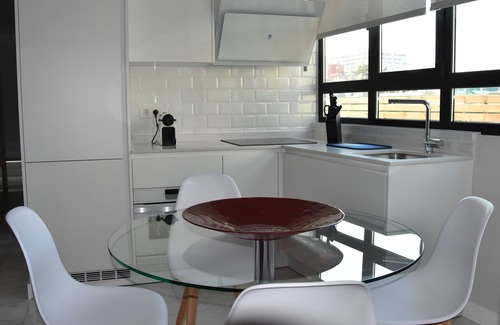 Las Palmas de Gran Canaria Apartment | Stunning city center penthouse with terrace, next to sports pier